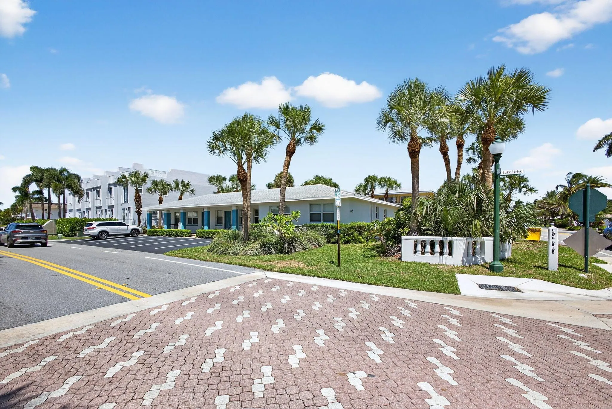 343 Bamboo Road, #1-4