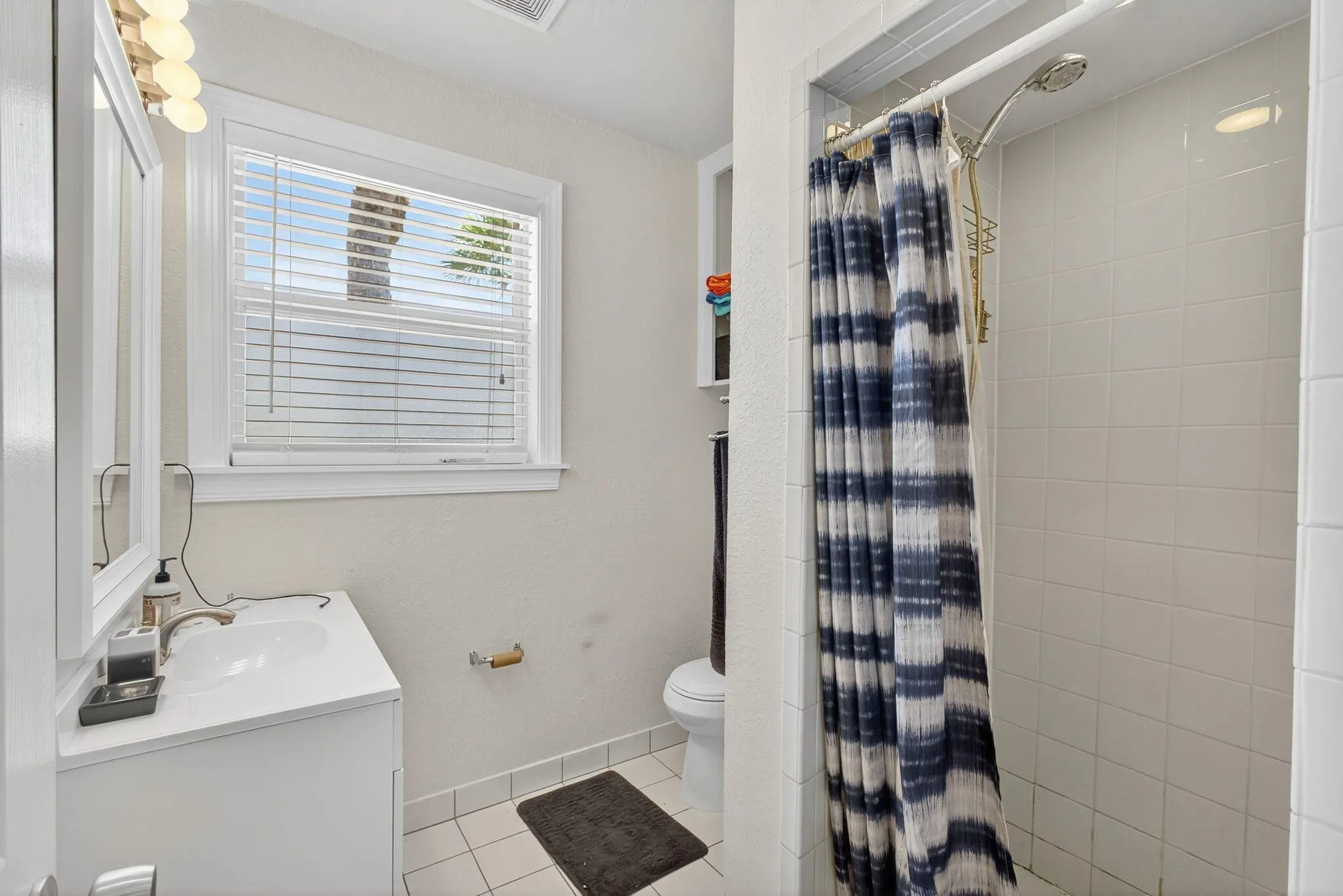 343 Bamboo Road, #1-4