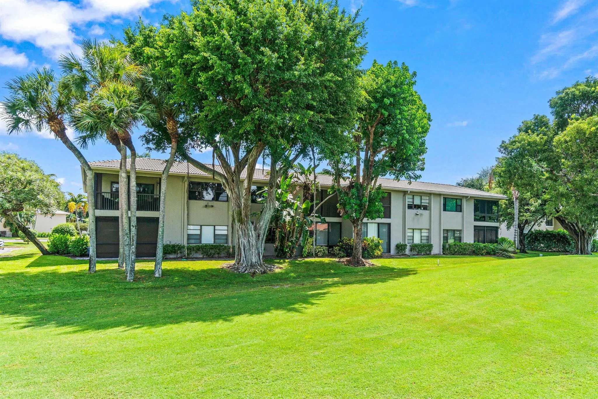 18 Stratford Drive, #Unit E
