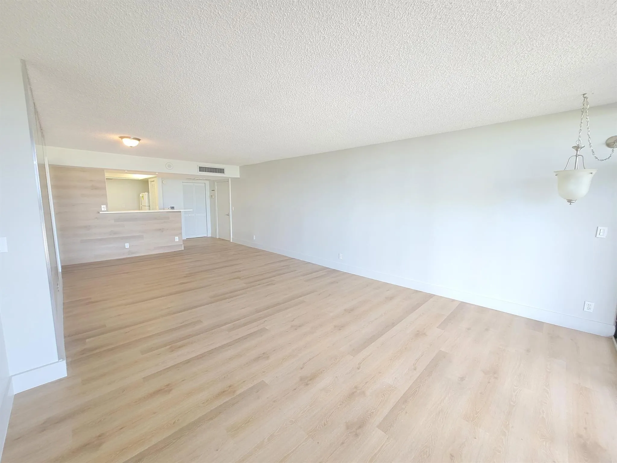 2425 Presidential Way, #603