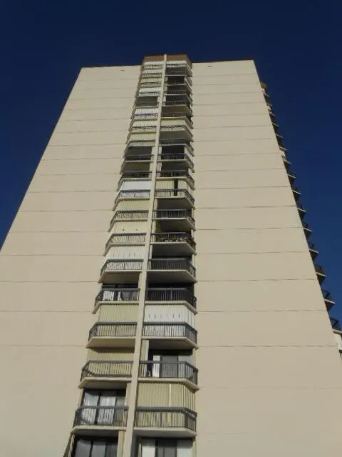 2425 Presidential Way, #1903