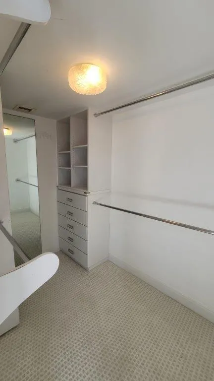 2425 Presidential Way, #1903