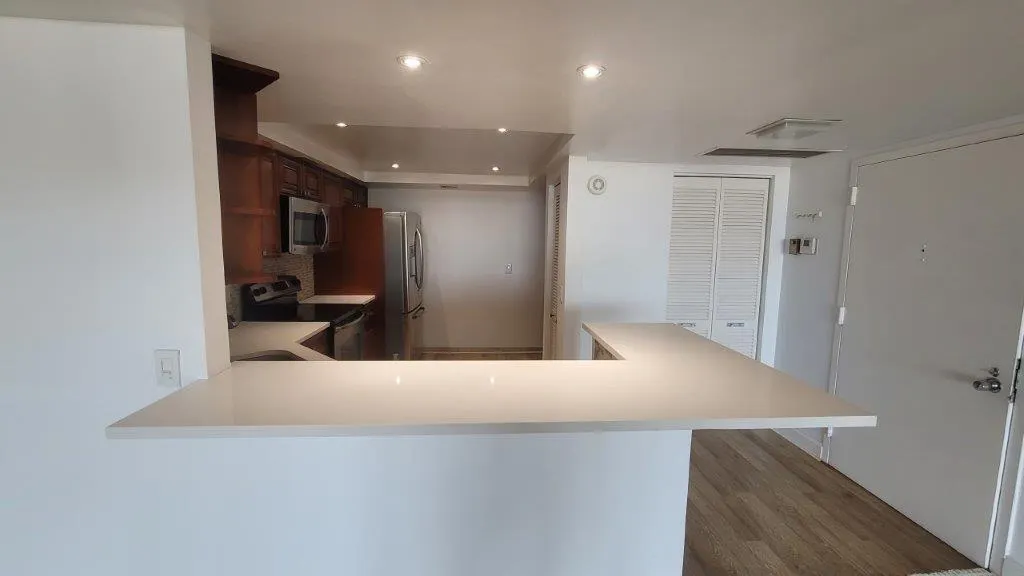 2425 Presidential Way, #1903