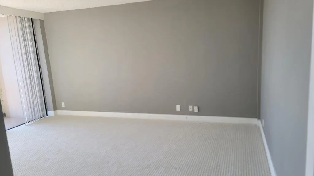 2425 Presidential Way, #1903