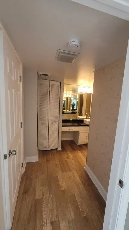 2425 Presidential Way, #1903