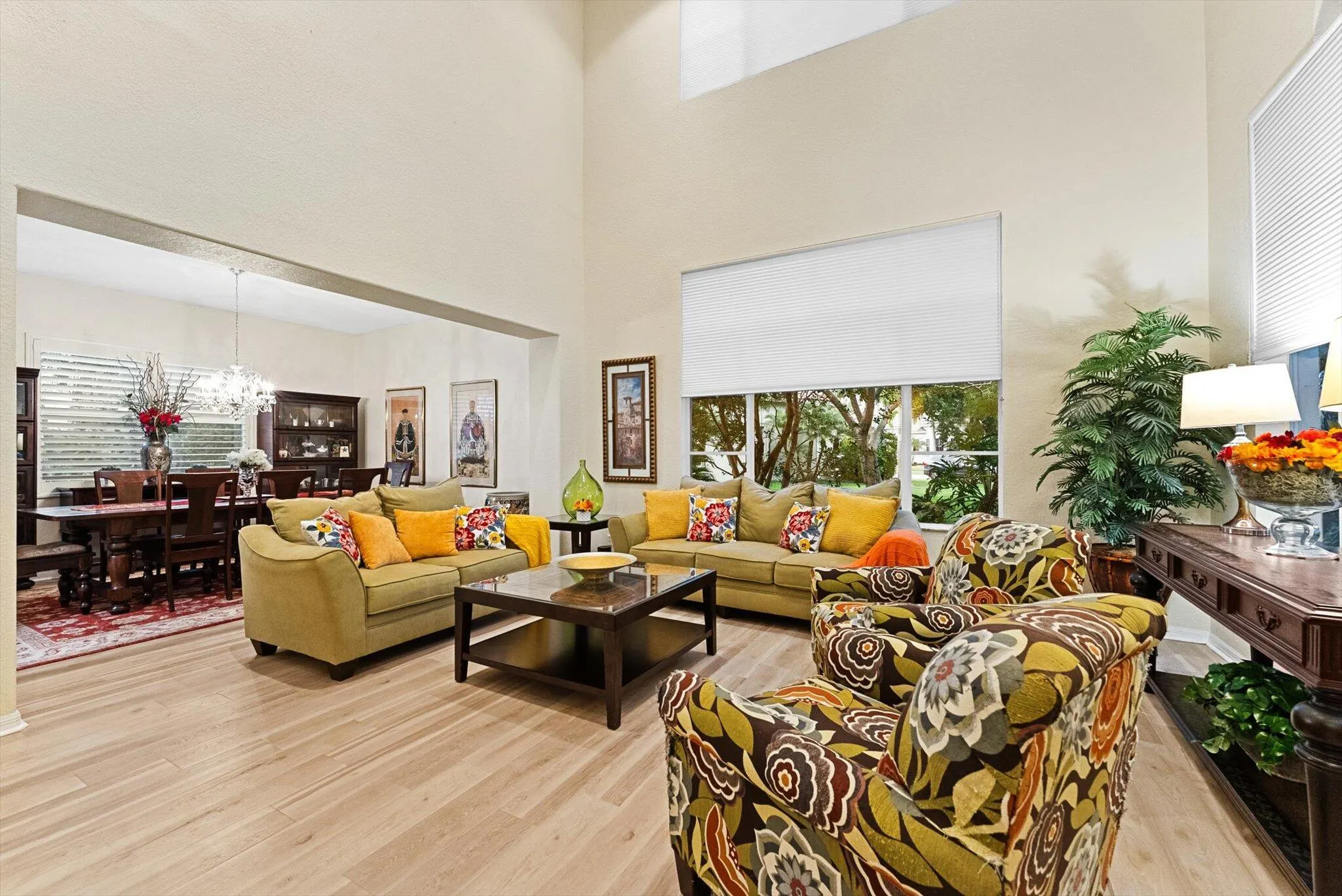 1282 Beacon Circle