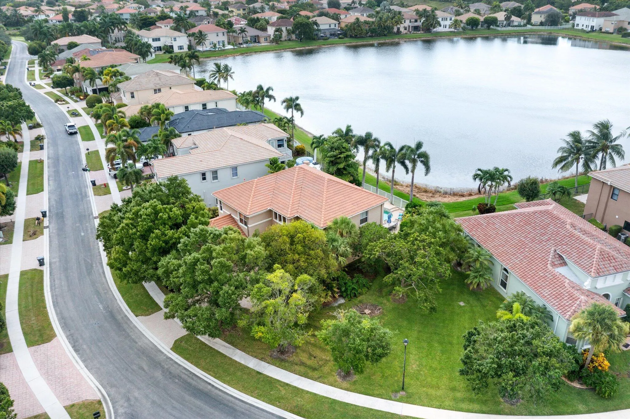 1282 Beacon Circle