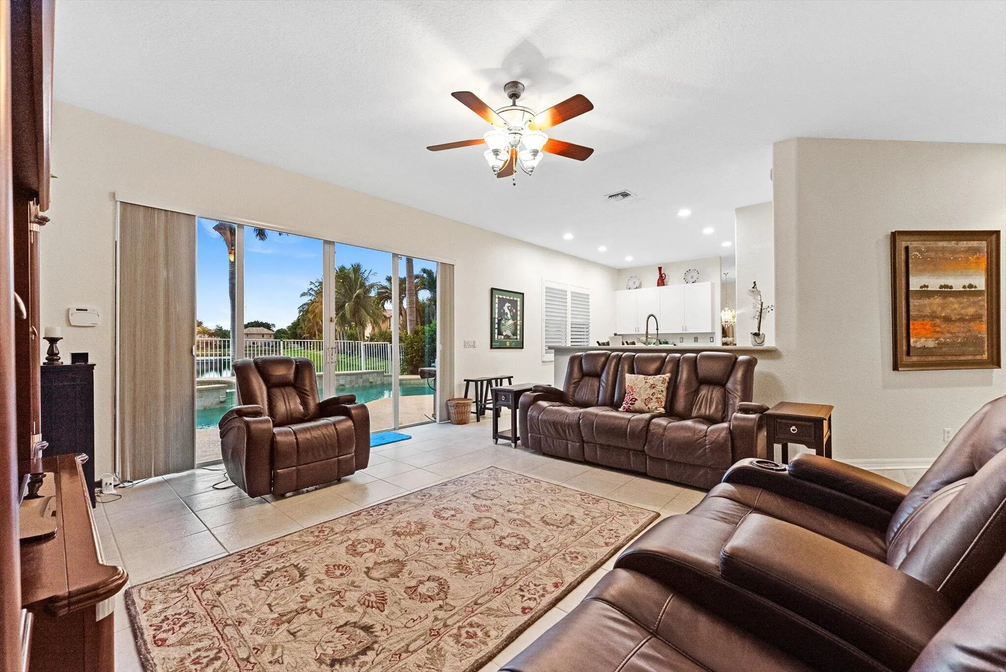 1282 Beacon Circle