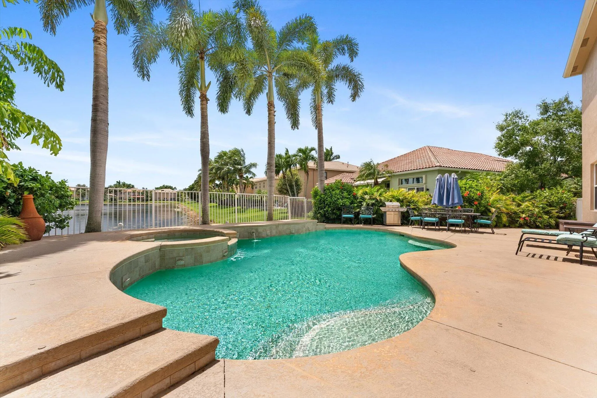 1282 Beacon Circle