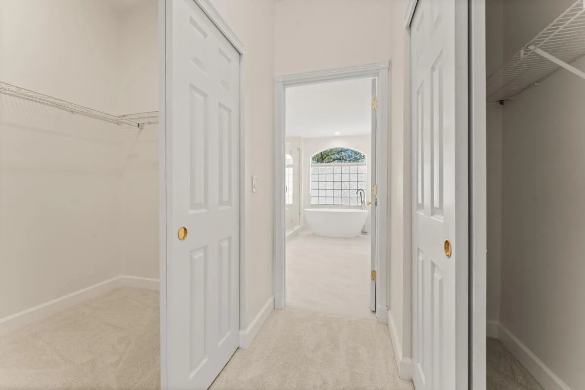 4892 SW Hammock Creek Drive