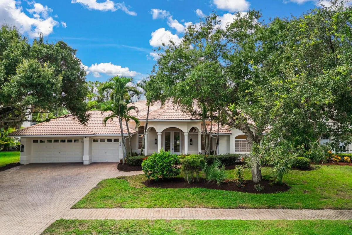 4892 SW Hammock Creek Drive