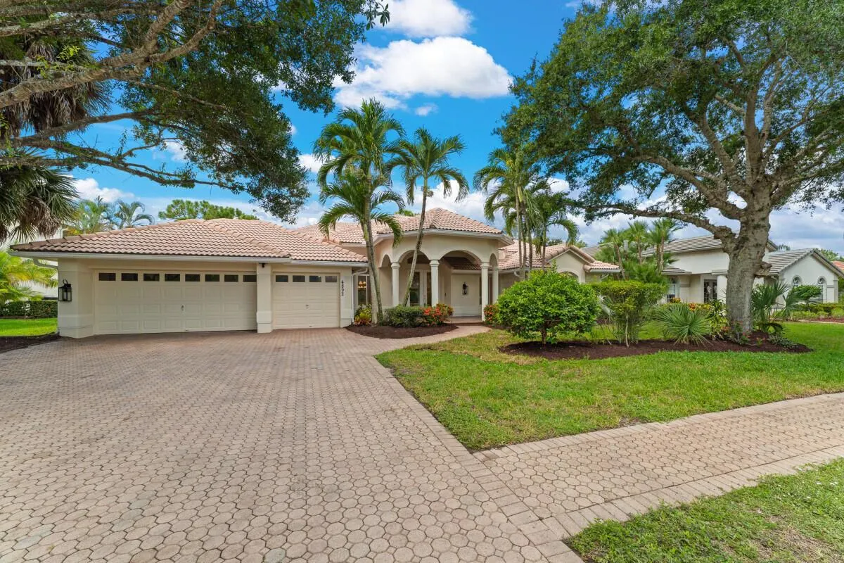 4892 SW Hammock Creek Drive