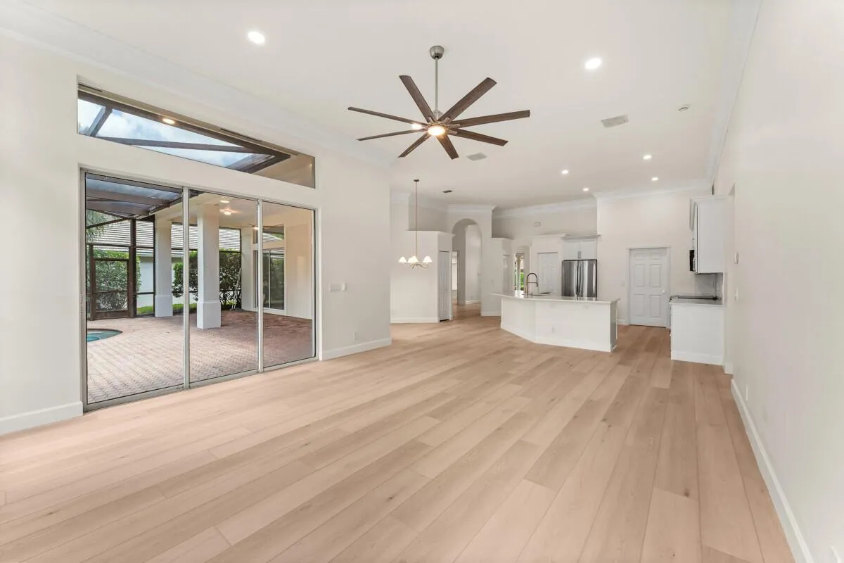 4892 SW Hammock Creek Drive