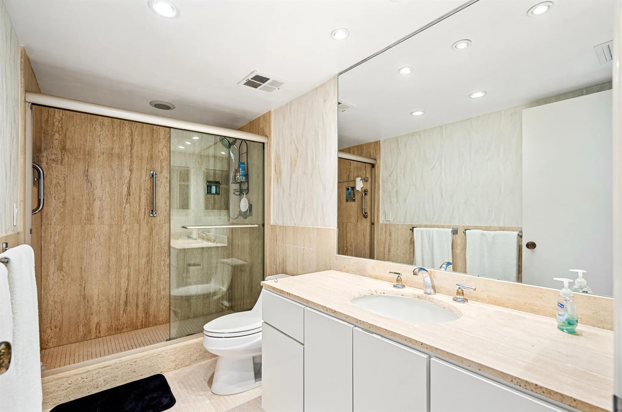 2066 N Ocean Boulevard, #4ne