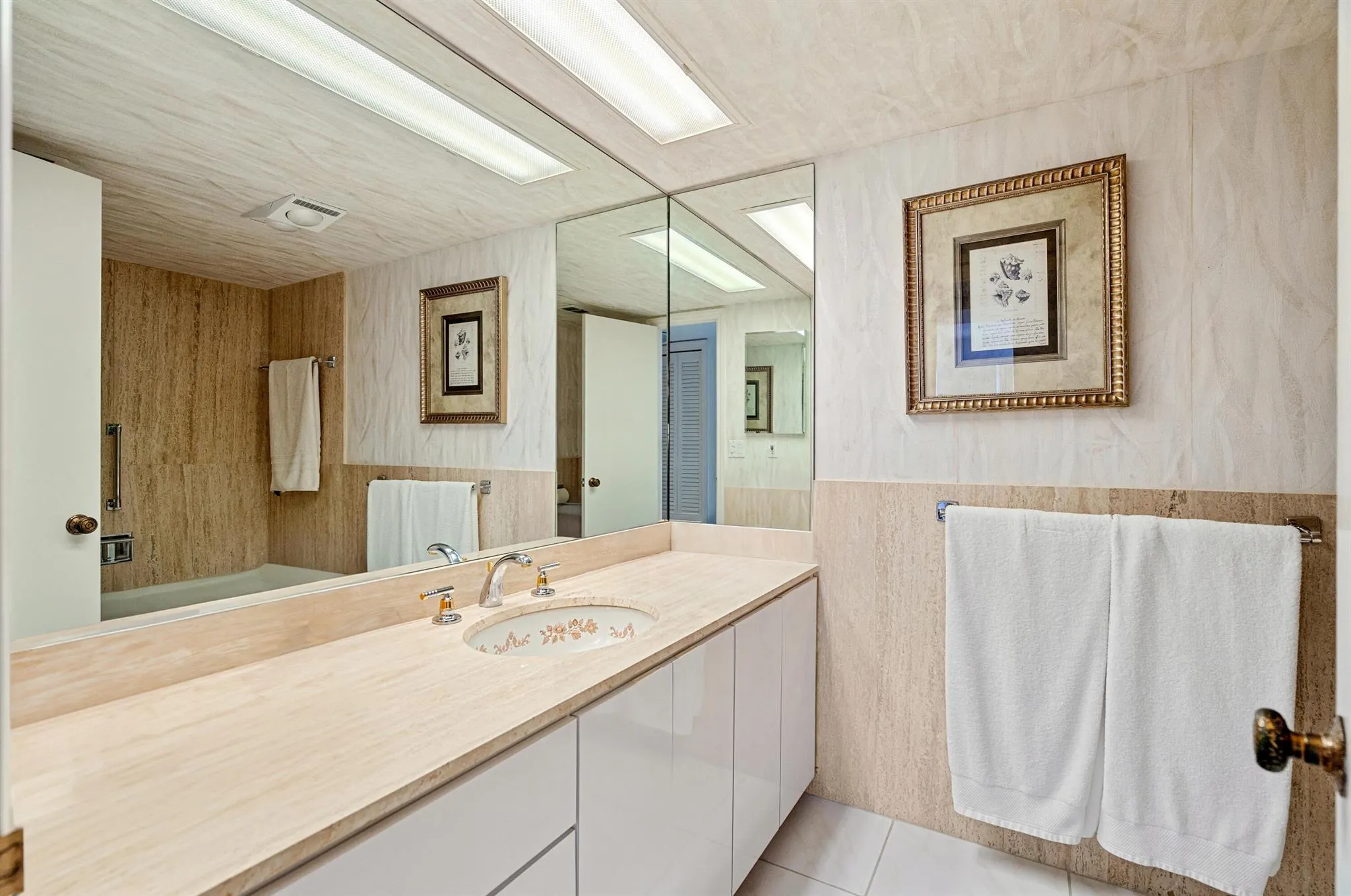 2066 N Ocean Boulevard, #4ne