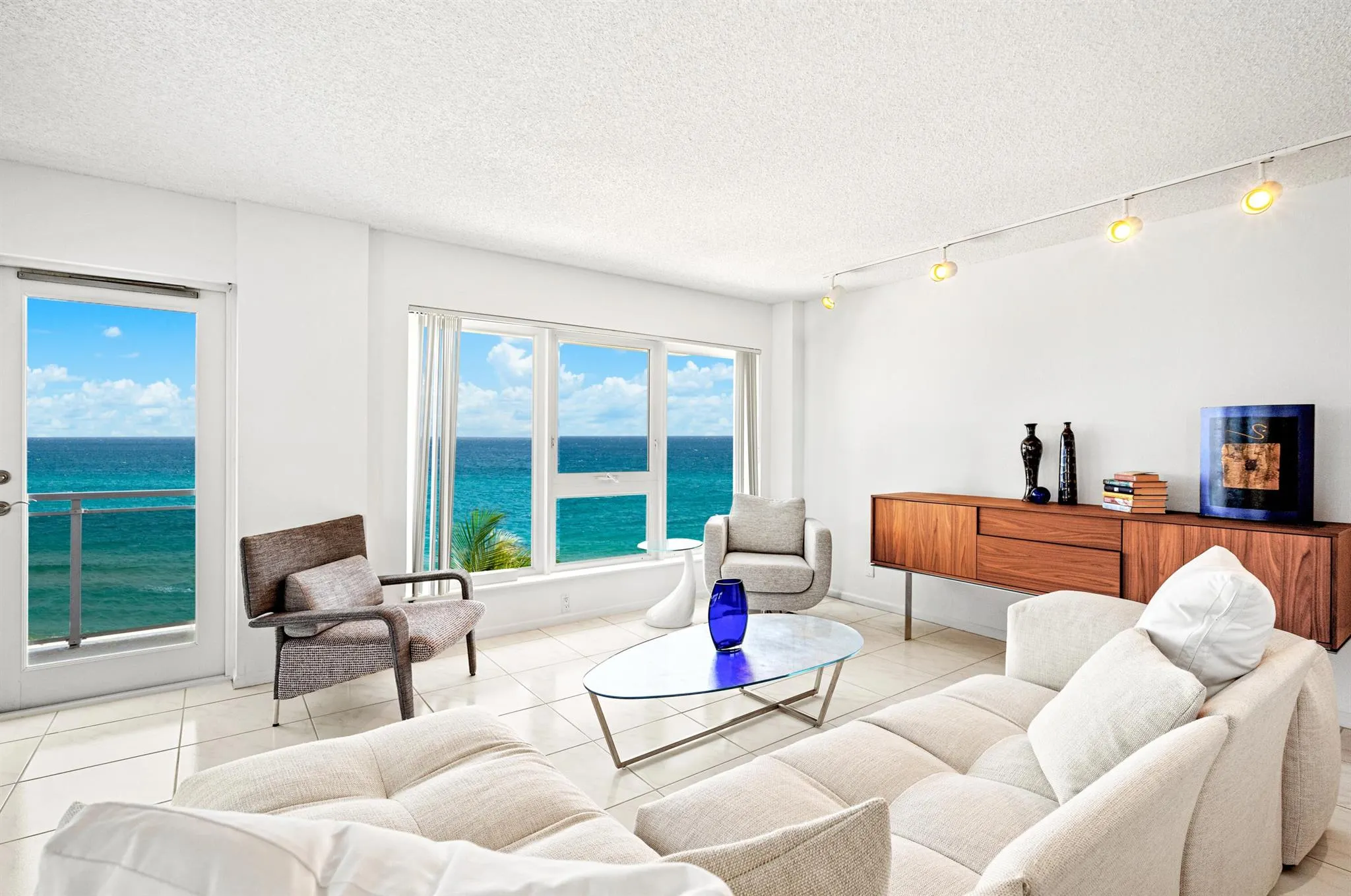 2066 N Ocean Boulevard, #4ne