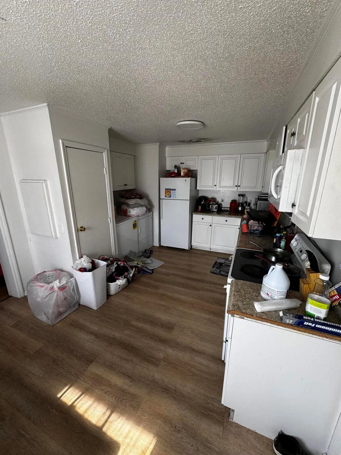 1464 W 32nd Street