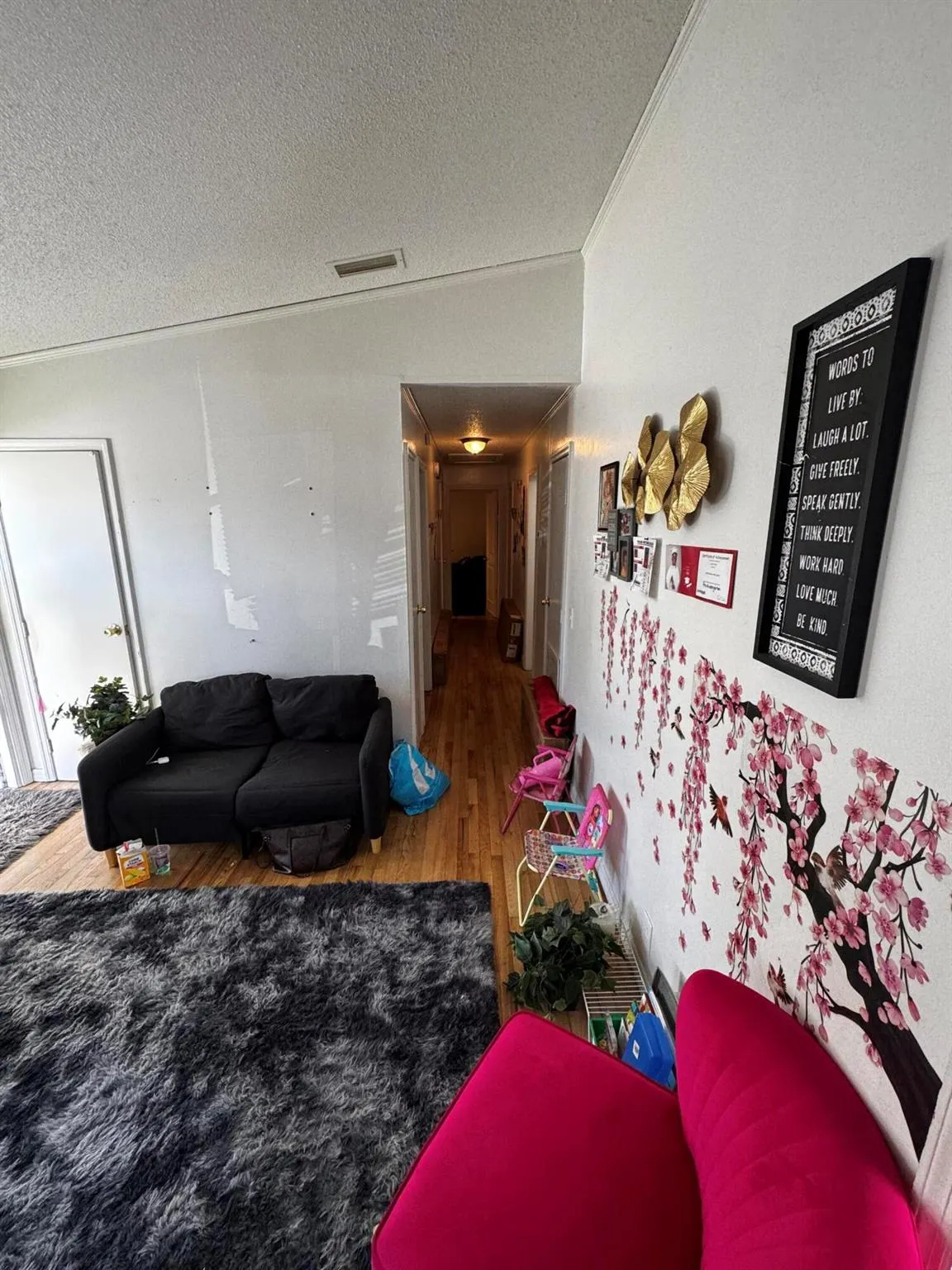 1464 W 32nd Street