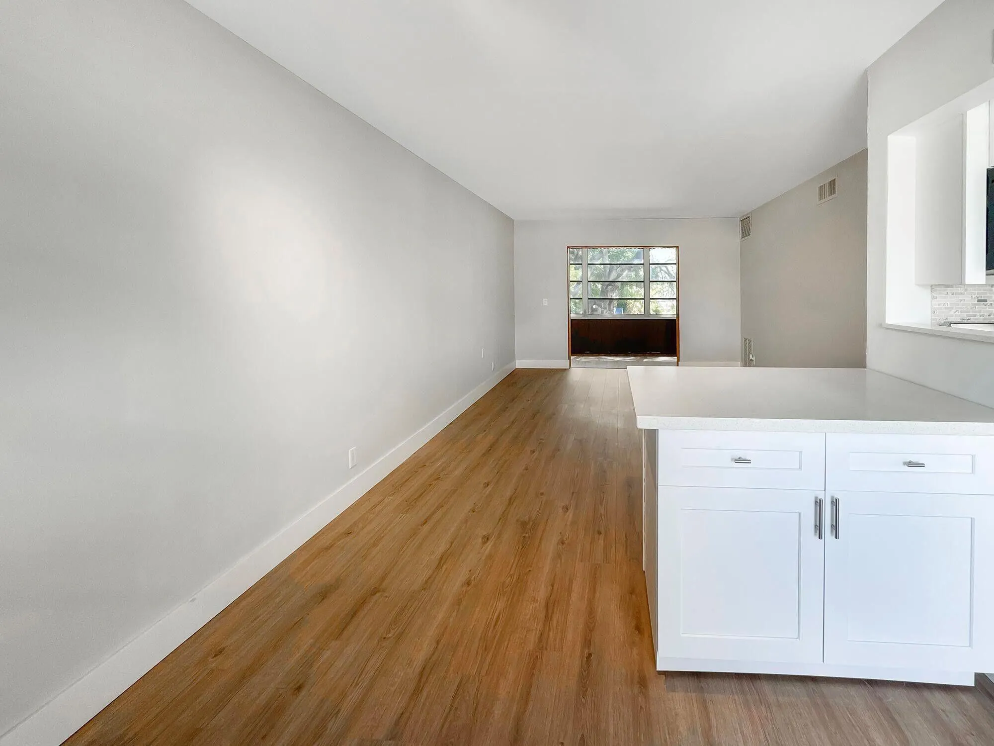 2213 NE 1st Court, #204
