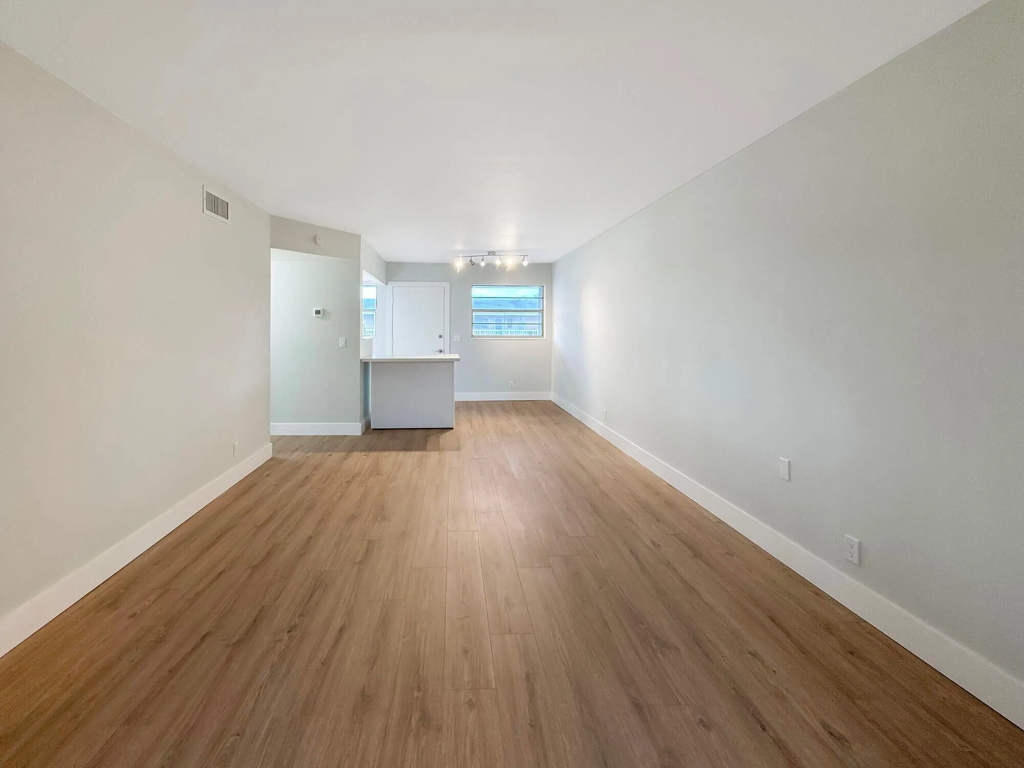 2213 NE 1st Court, #204