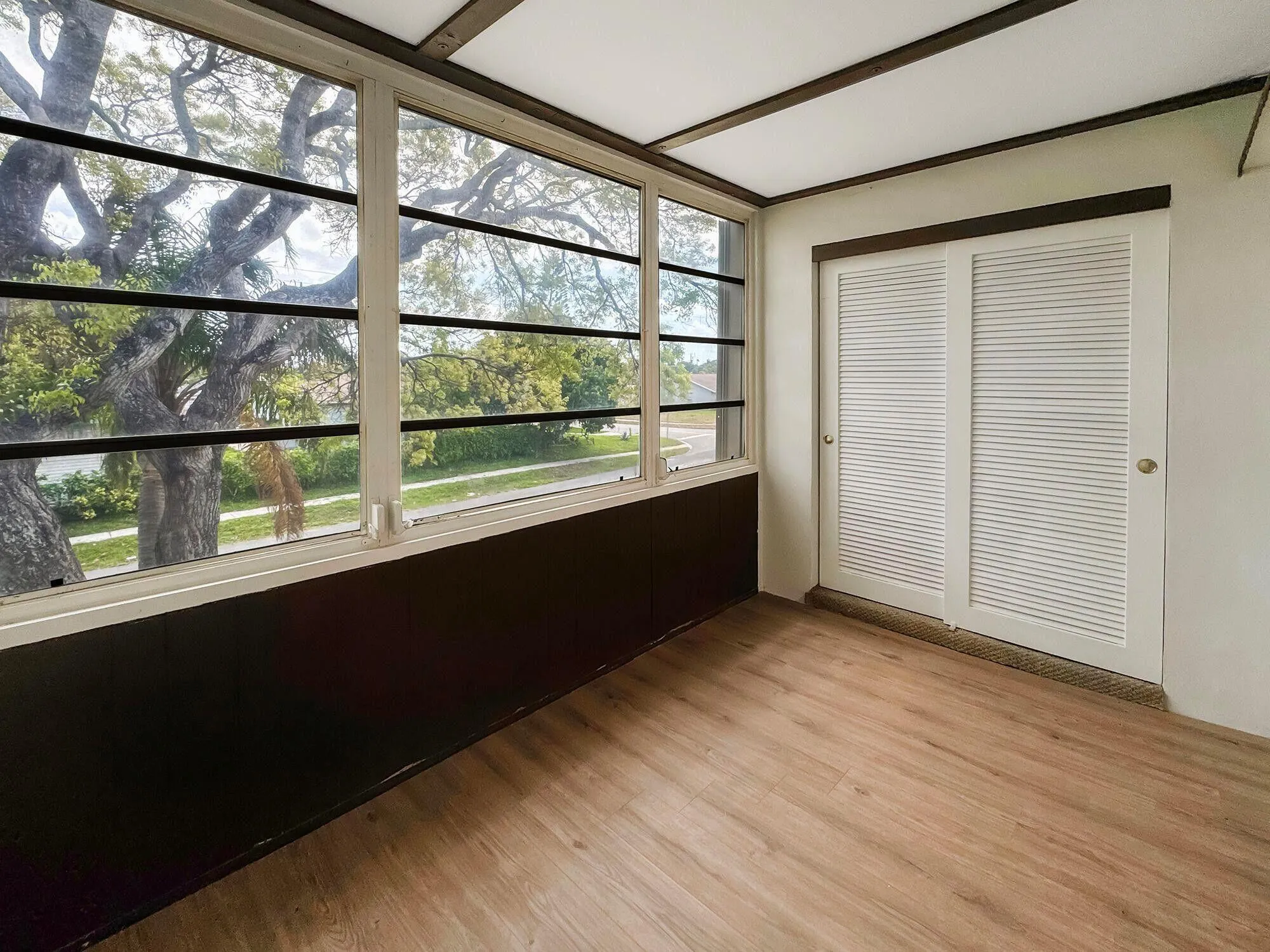 2213 NE 1st Court, #204