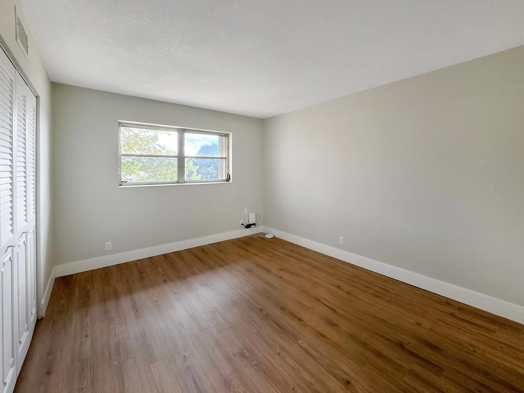 2213 NE 1st Court, #204
