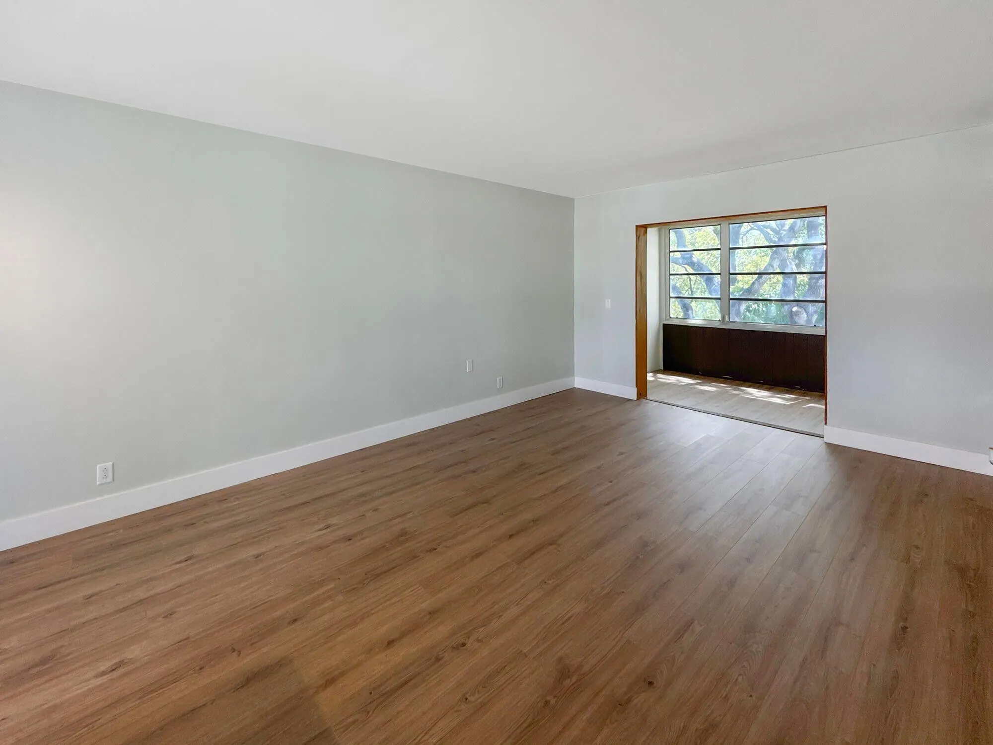2213 NE 1st Court, #204