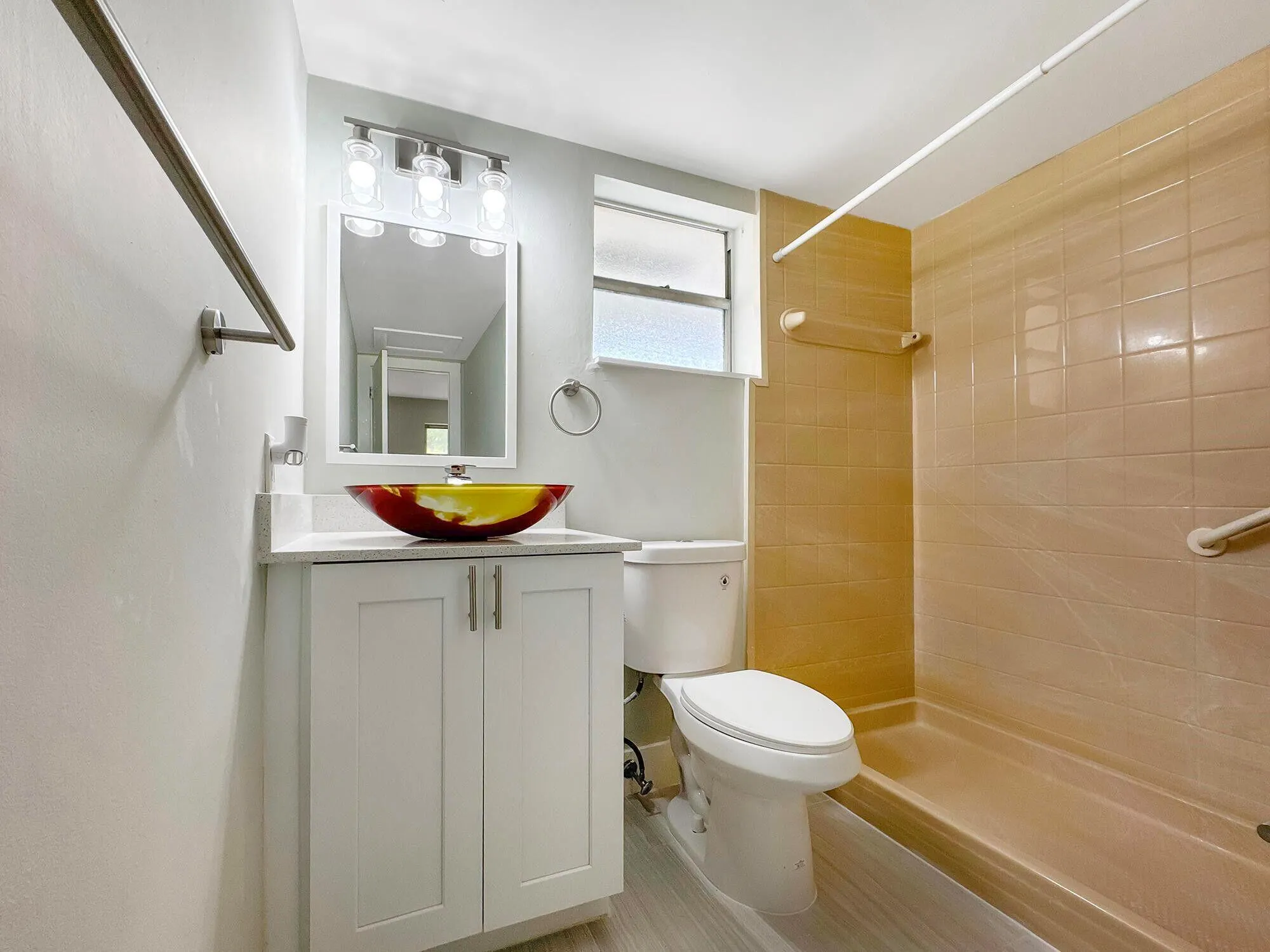 2213 NE 1st Court, #204