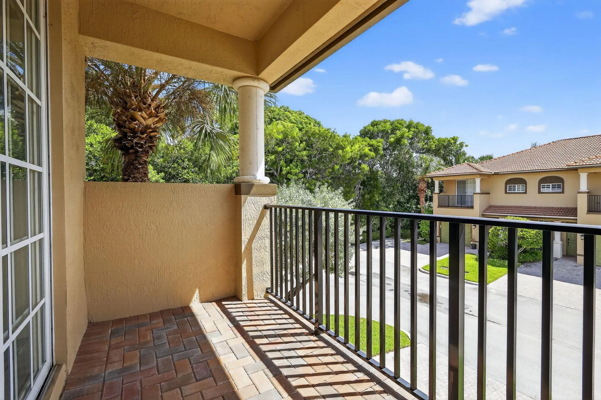 6272 S Military Trail, #206