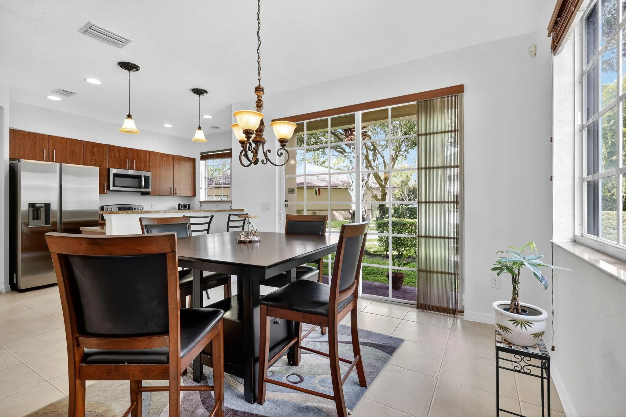 6272 S Military Trail, #206