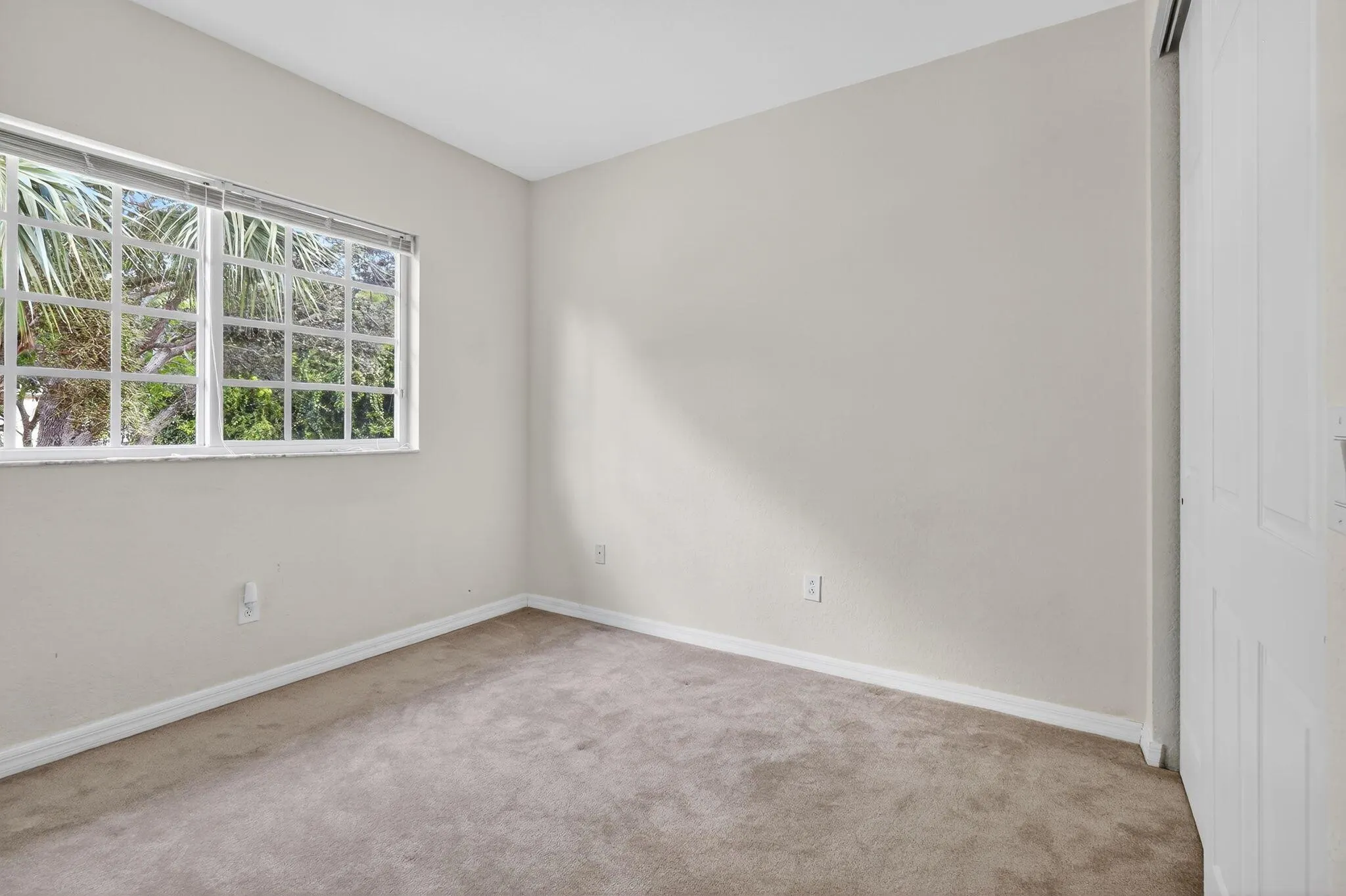 6272 S Military Trail, #206
