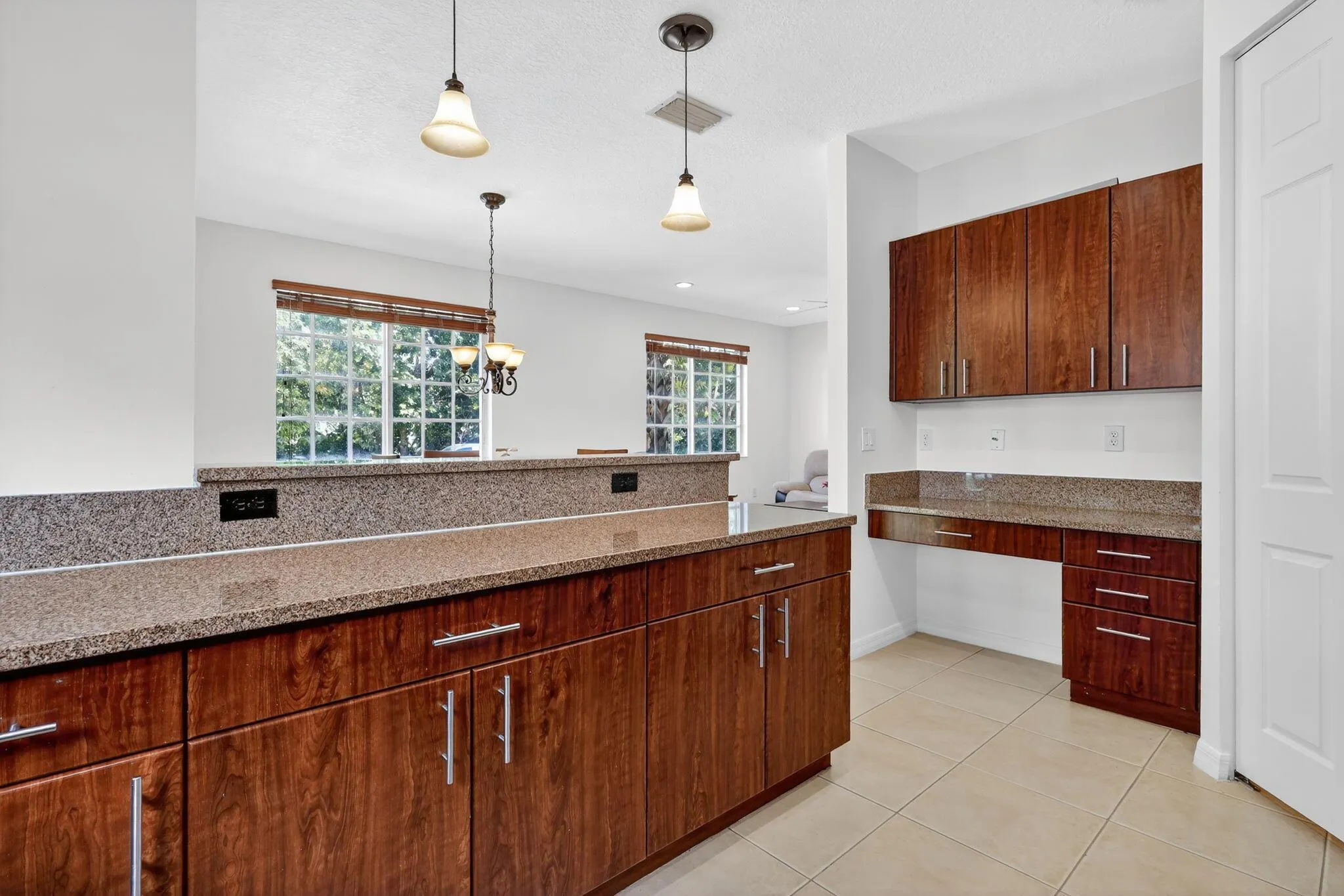 6272 S Military Trail, #206