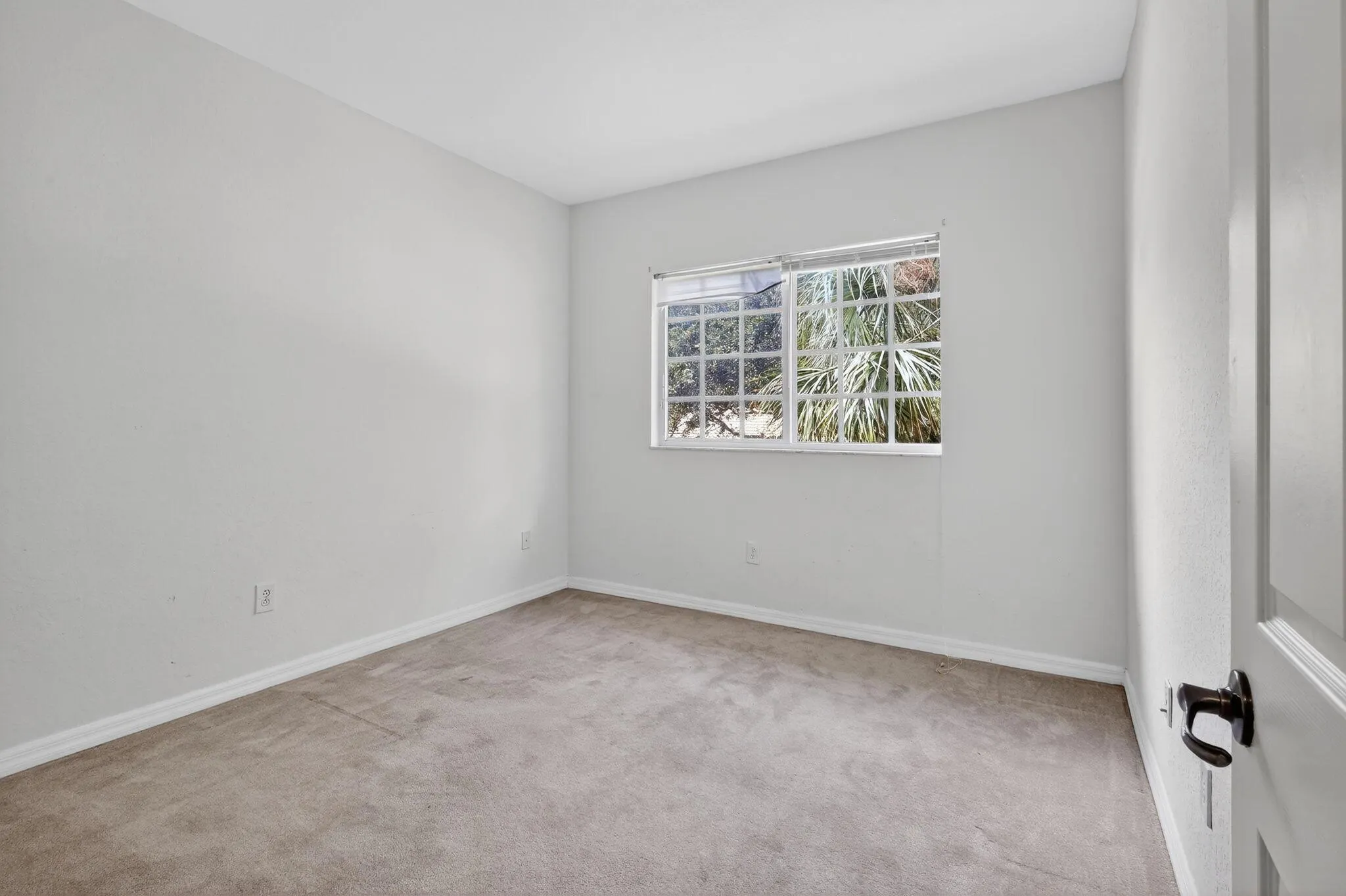 6272 S Military Trail, #206
