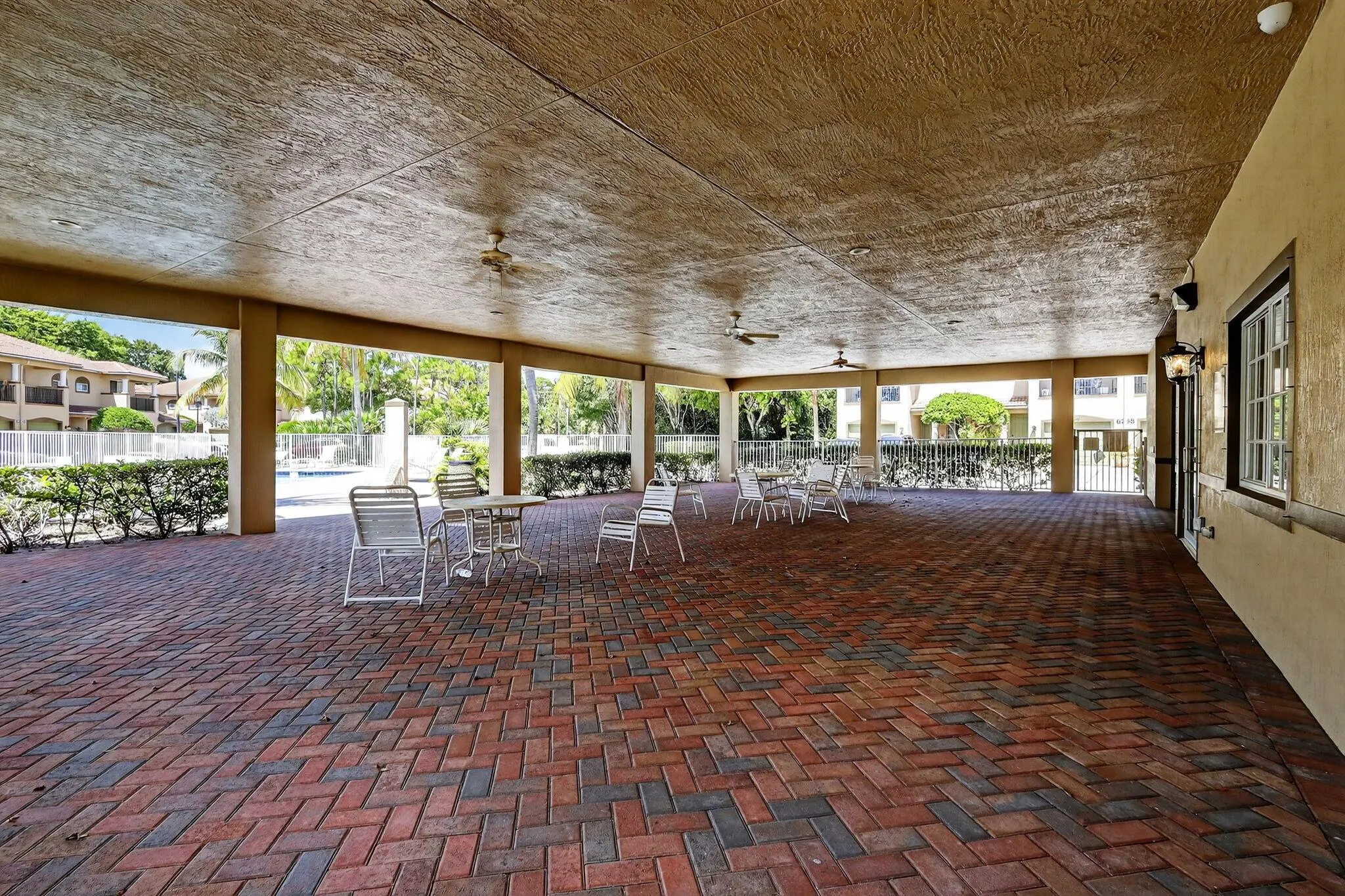 6272 S Military Trail, #206
