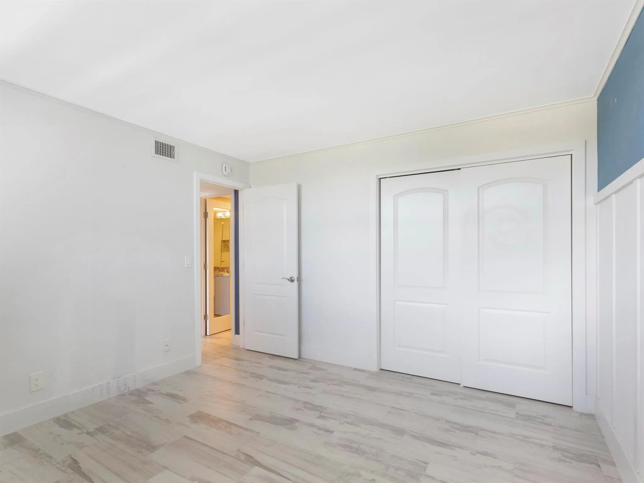 2649 Florida Boulevard, #414