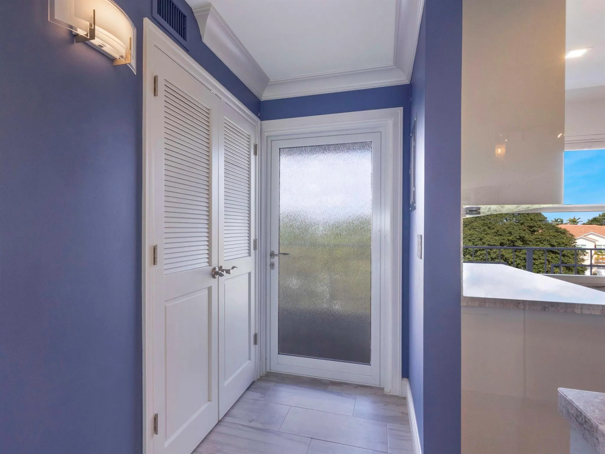 2649 Florida Boulevard, #414