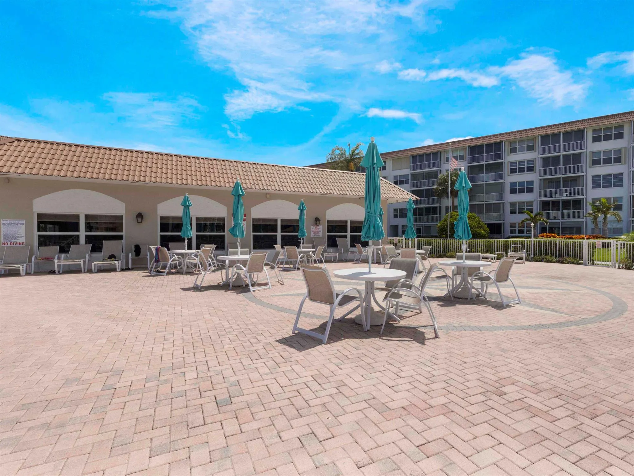 2649 Florida Boulevard, #414