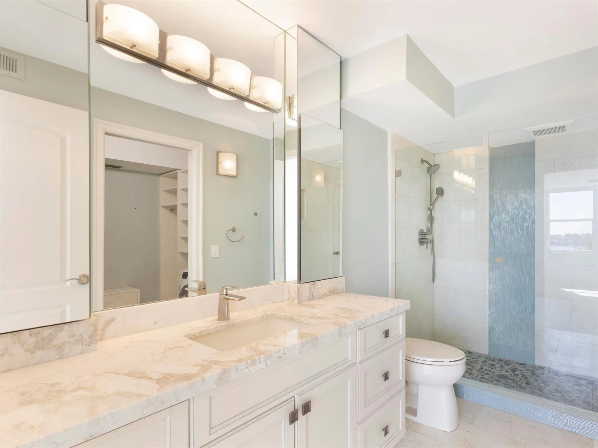 2649 Florida Boulevard, #414
