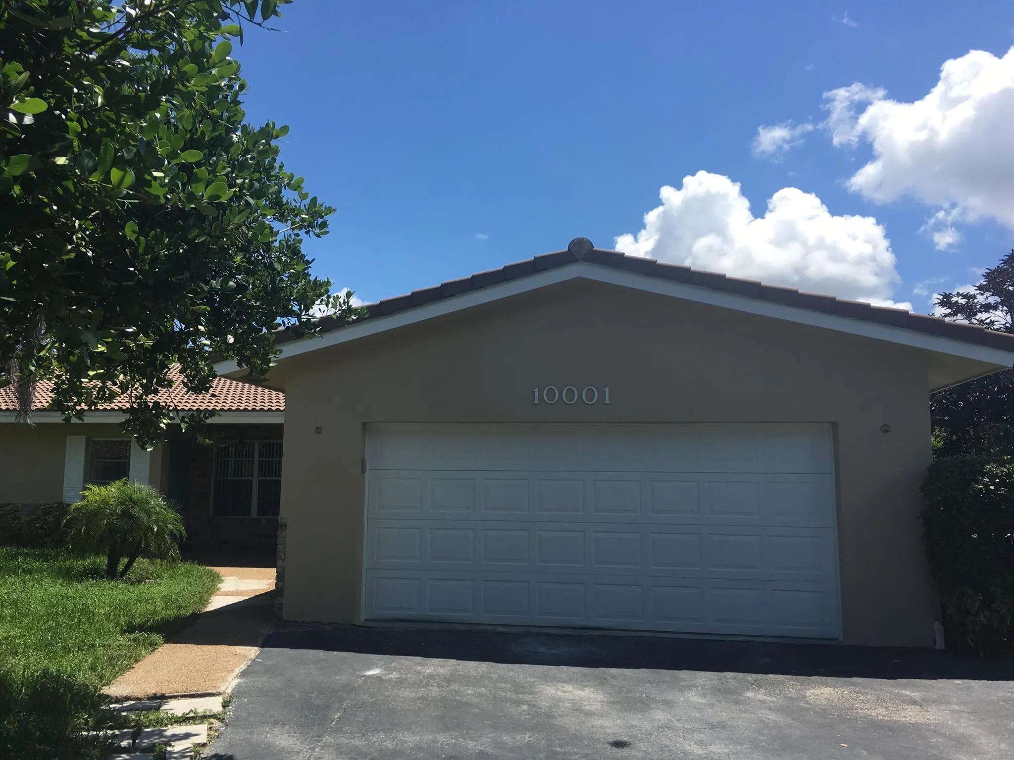 10001 NW 36th Street, #B