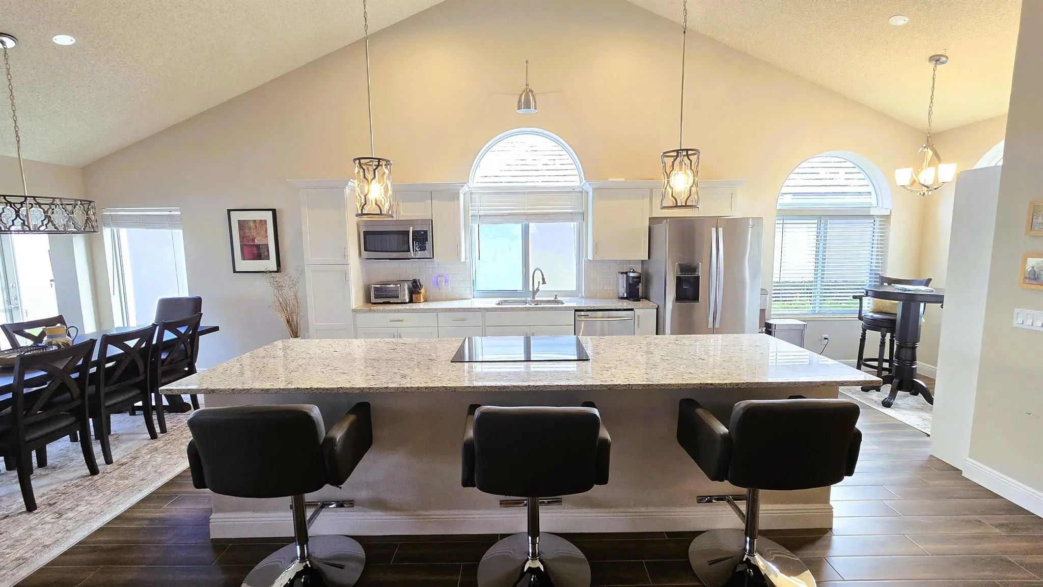 2295 Saratoga Lane