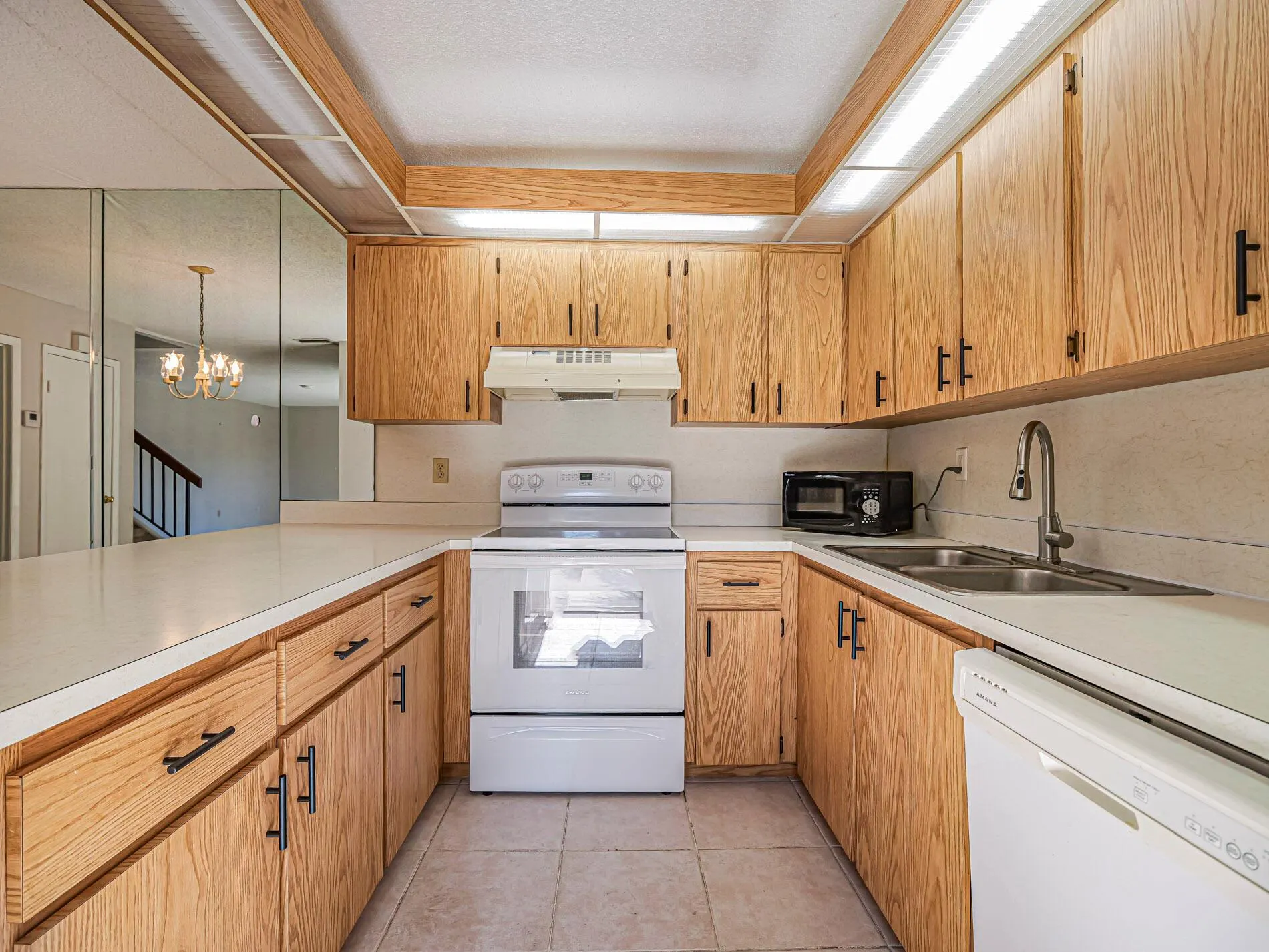 1170 6th Avenue, #23b