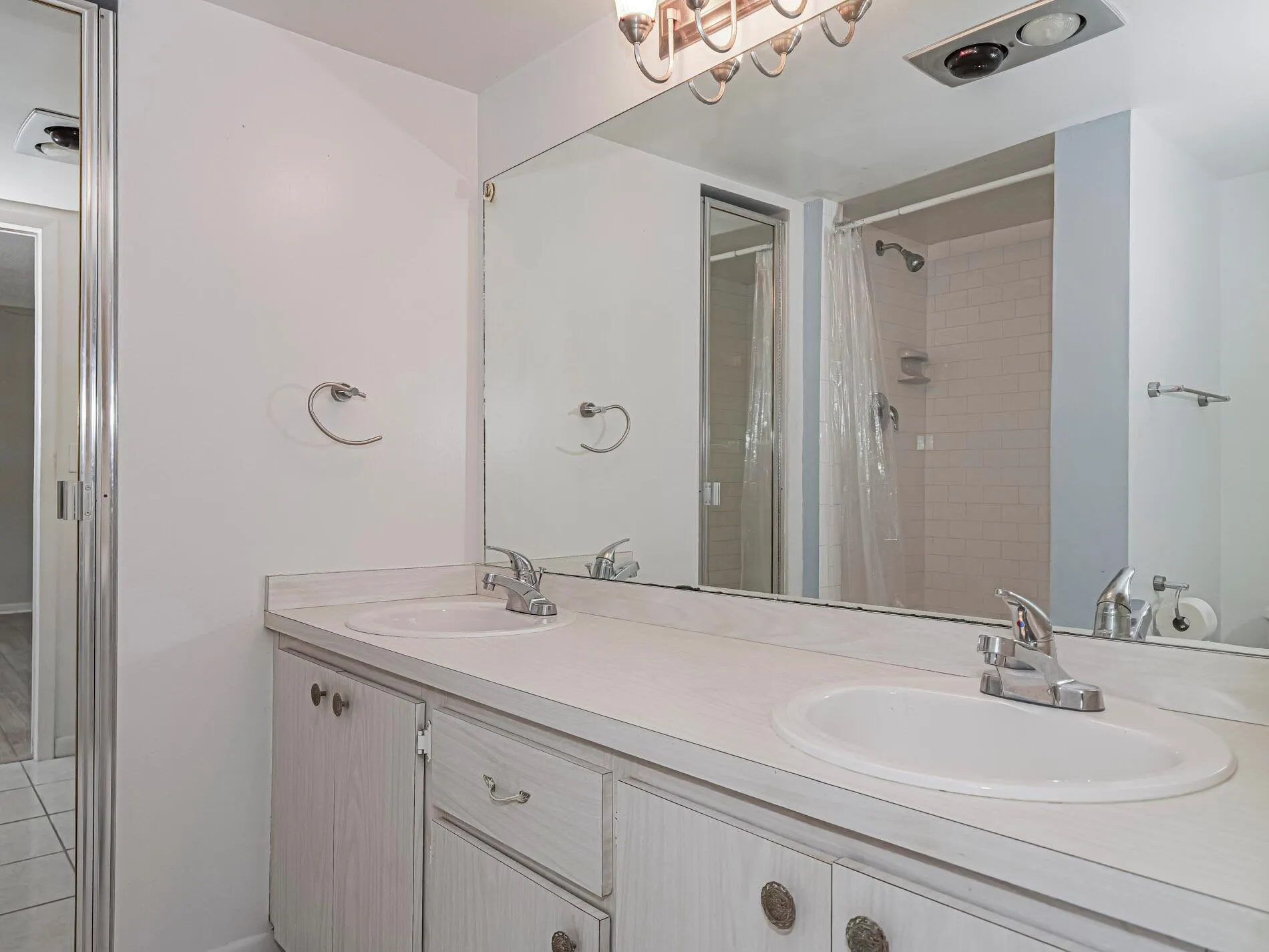 1170 6th Avenue, #23b