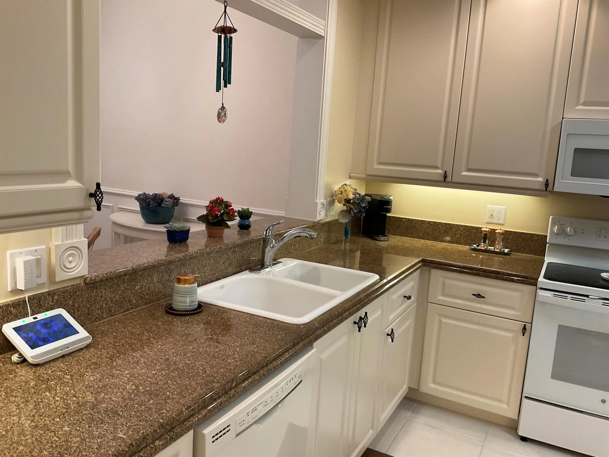 27 Harbour Isles 105 Drive W, #105