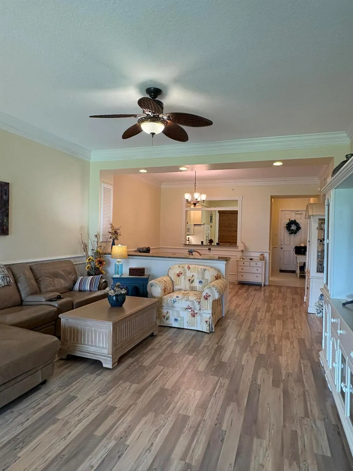 27 Harbour Isles 105 Drive W, #105