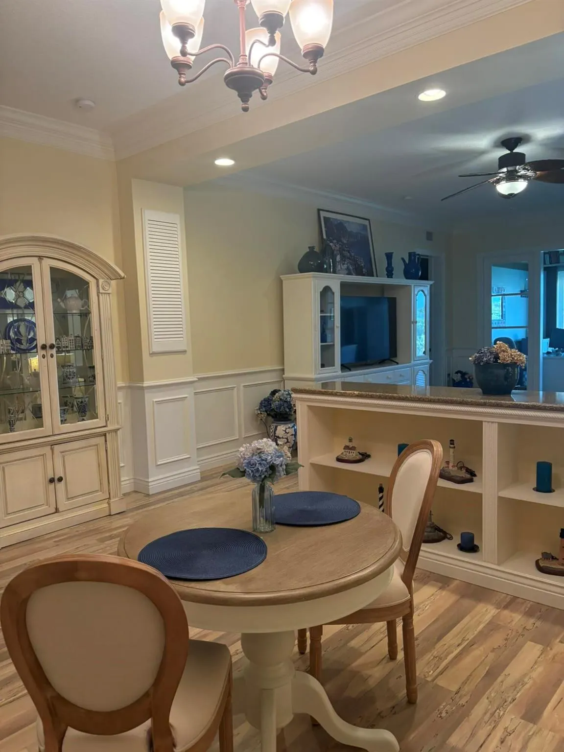 27 Harbour Isles 105 Drive W, #105