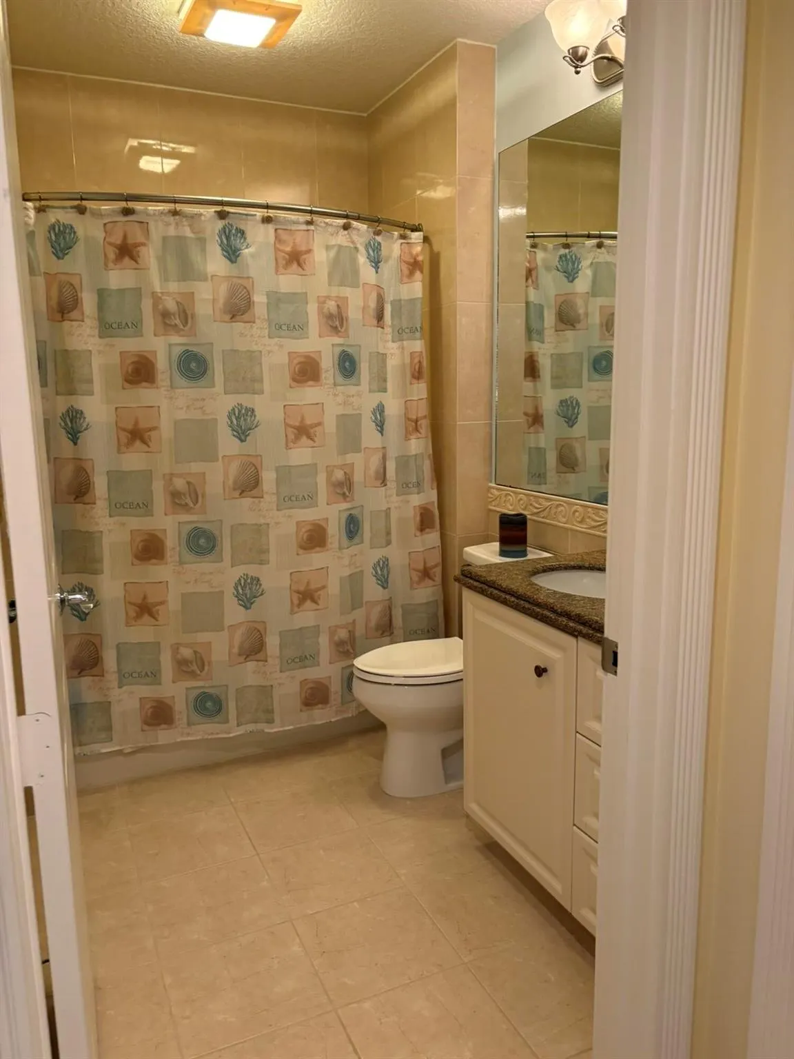 27 Harbour Isles 105 Drive W, #105