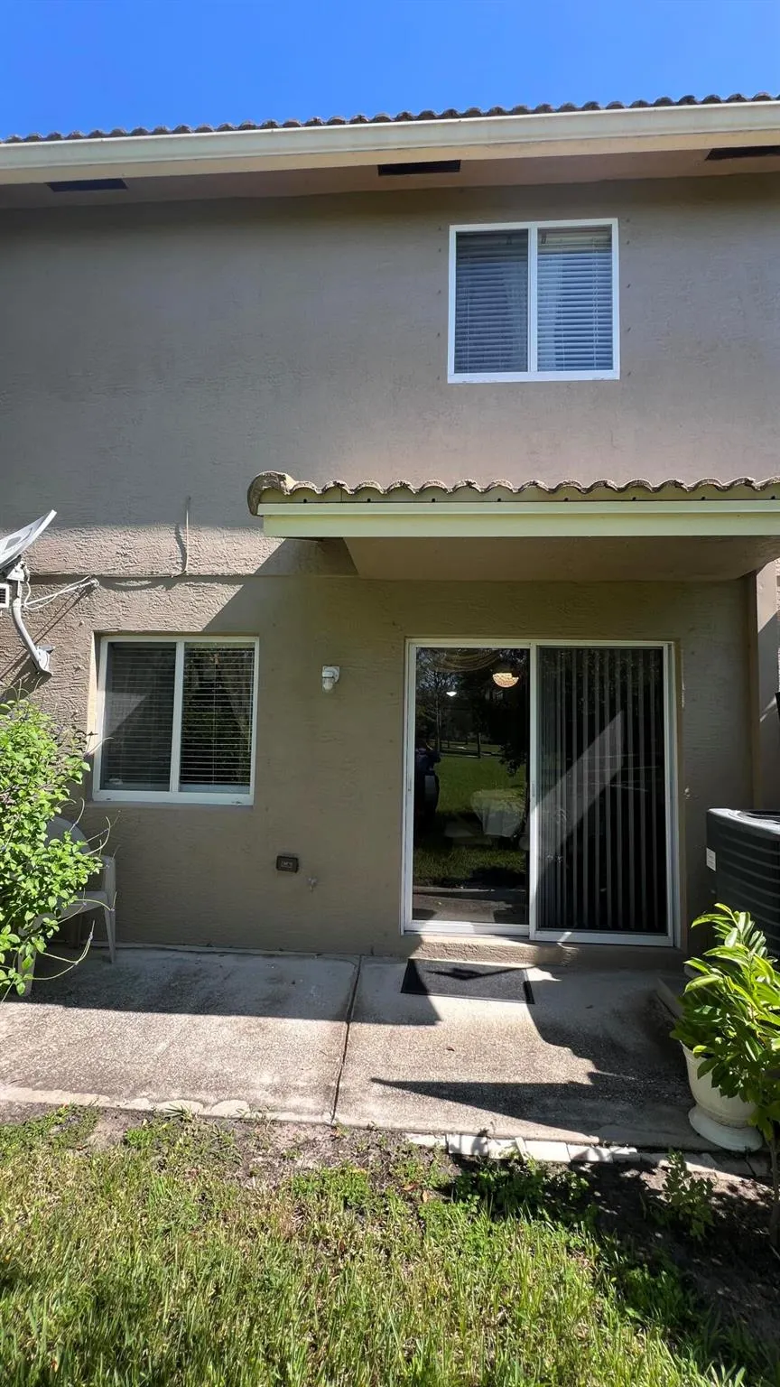 2218 SW Marshfield Court