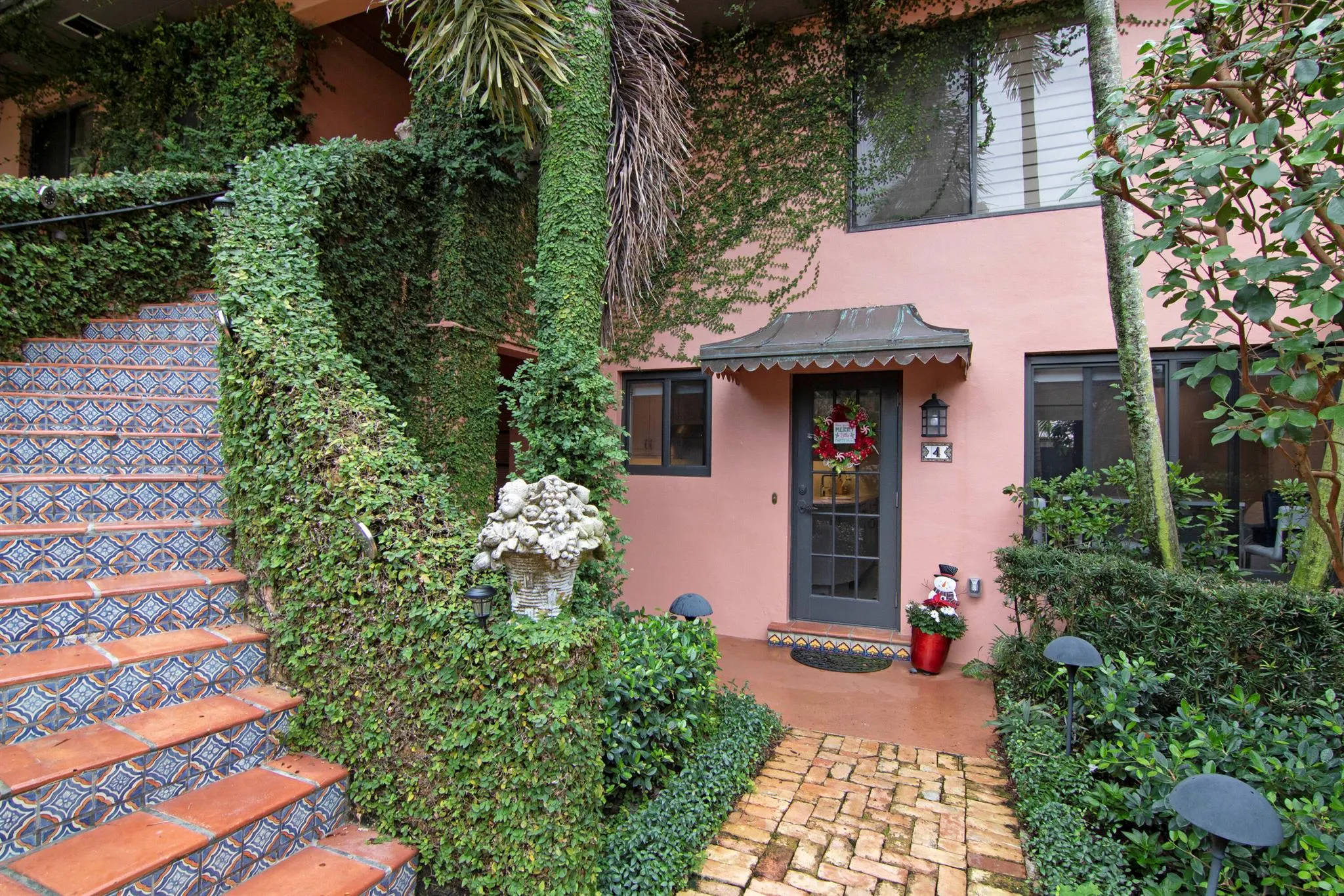 226 Chilean Avenue, #4