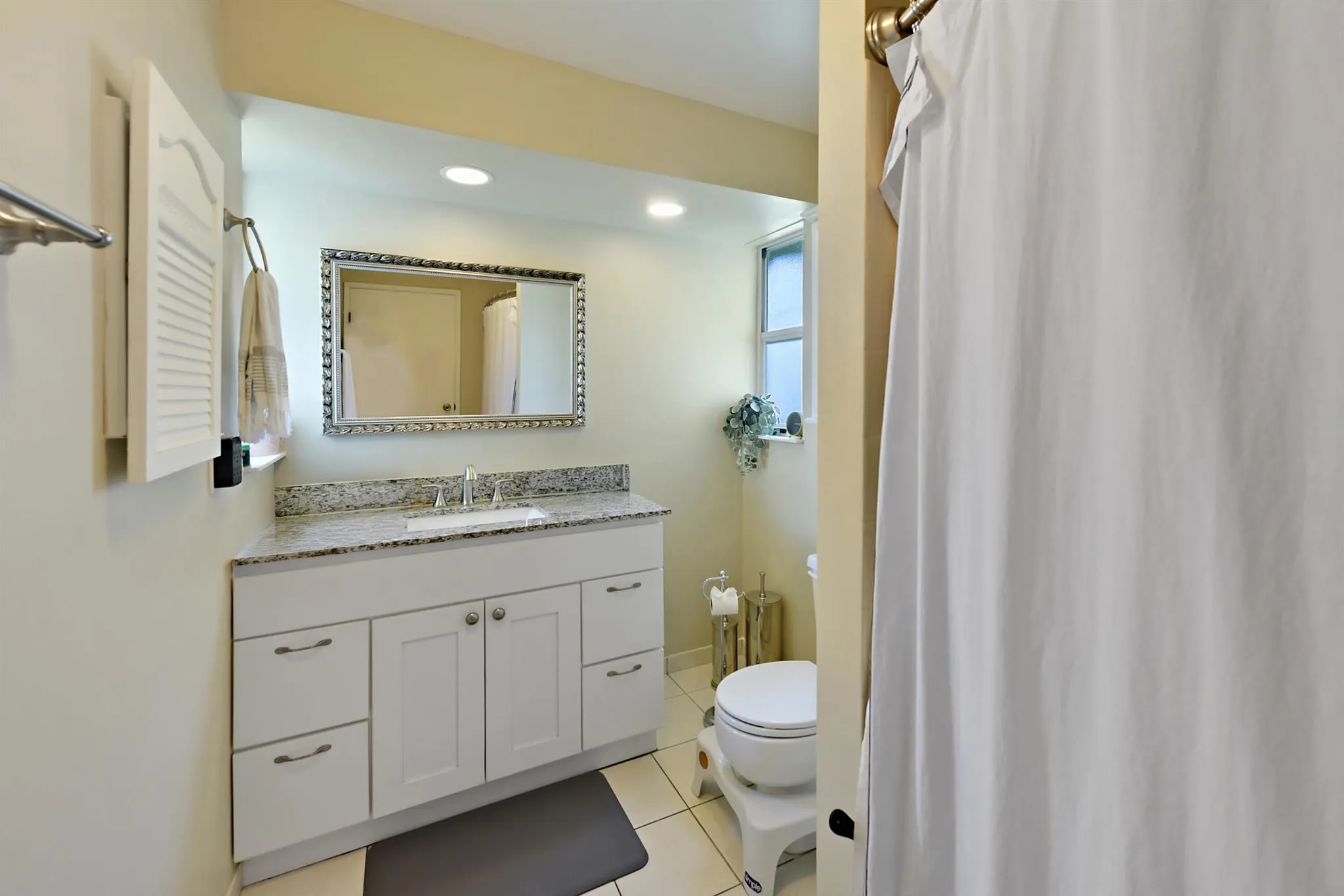 10687 Katmandu Court