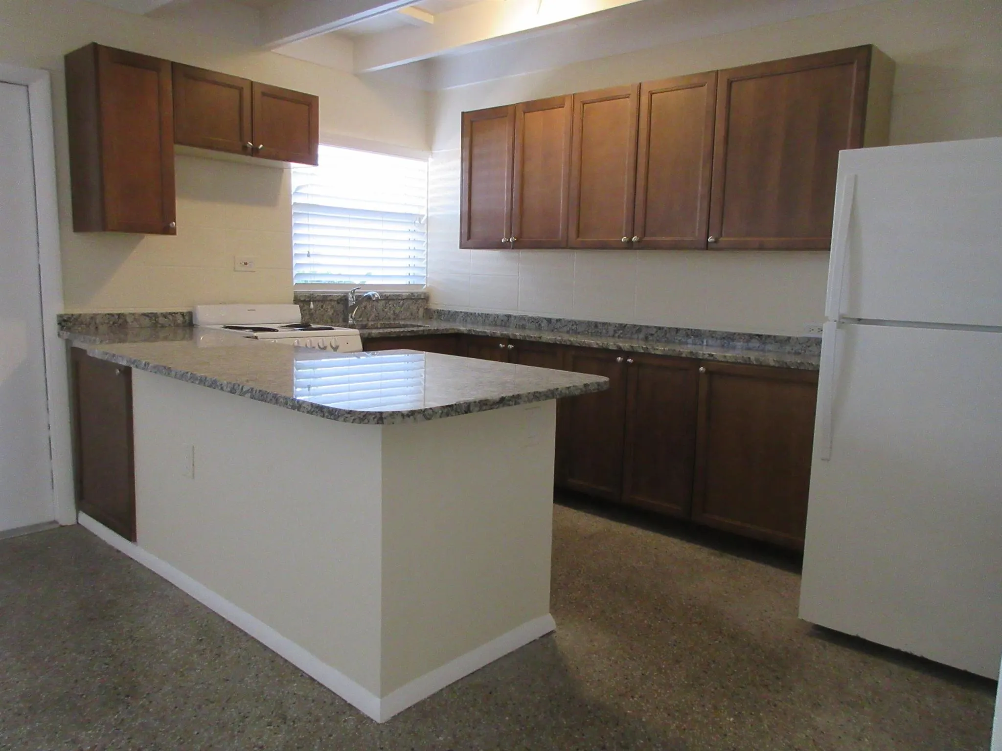 1234 17th Avenue N, #3